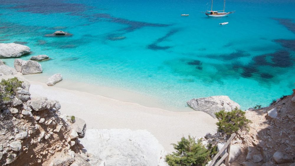 Sardegna selvaggia: 12 spiagge incontaminate da esplorare